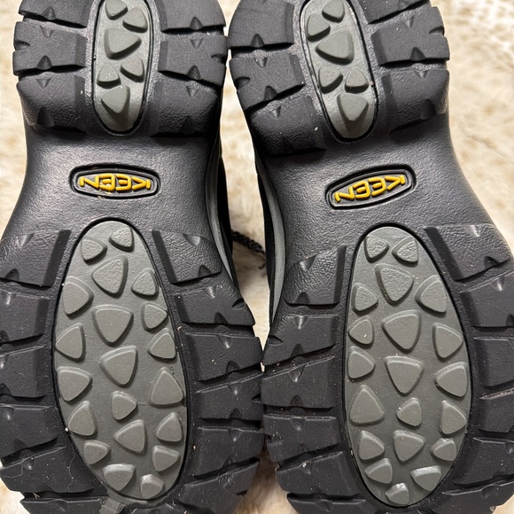 Keen Kacy Winter Boots - Picture 3 of 10
